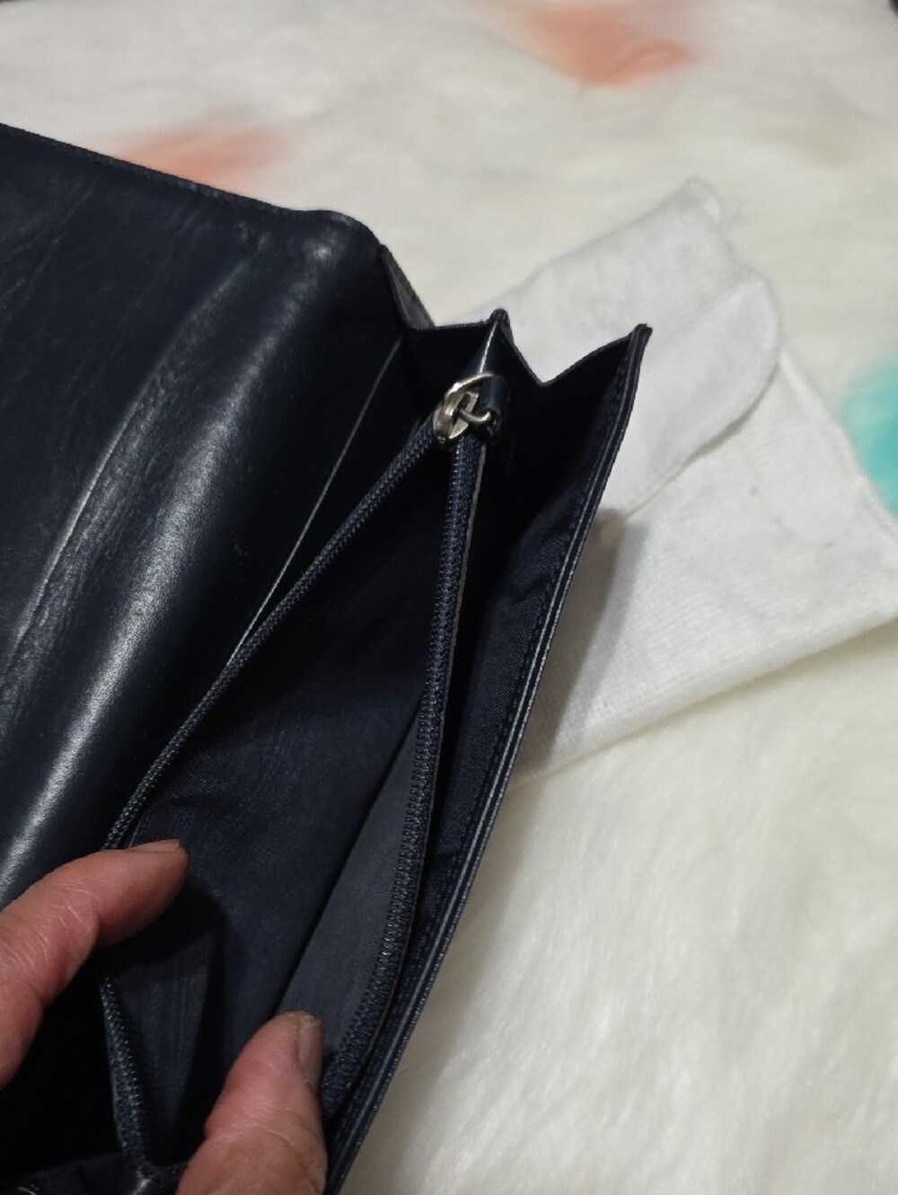 Authentic Dior Monogram Card Holder in Black and Tan - Picture 3 of 4